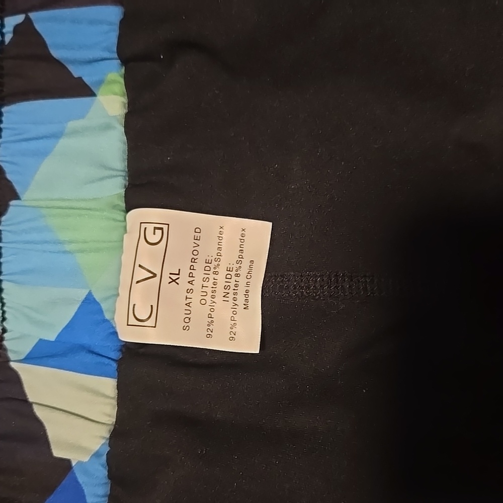 Colorful Geometric Women's Shorts - Picture 2 of 3